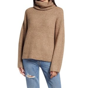 Vero Moda • Yarn Knit Sweater